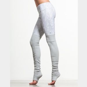 ALO Yoga Goddess Leggings